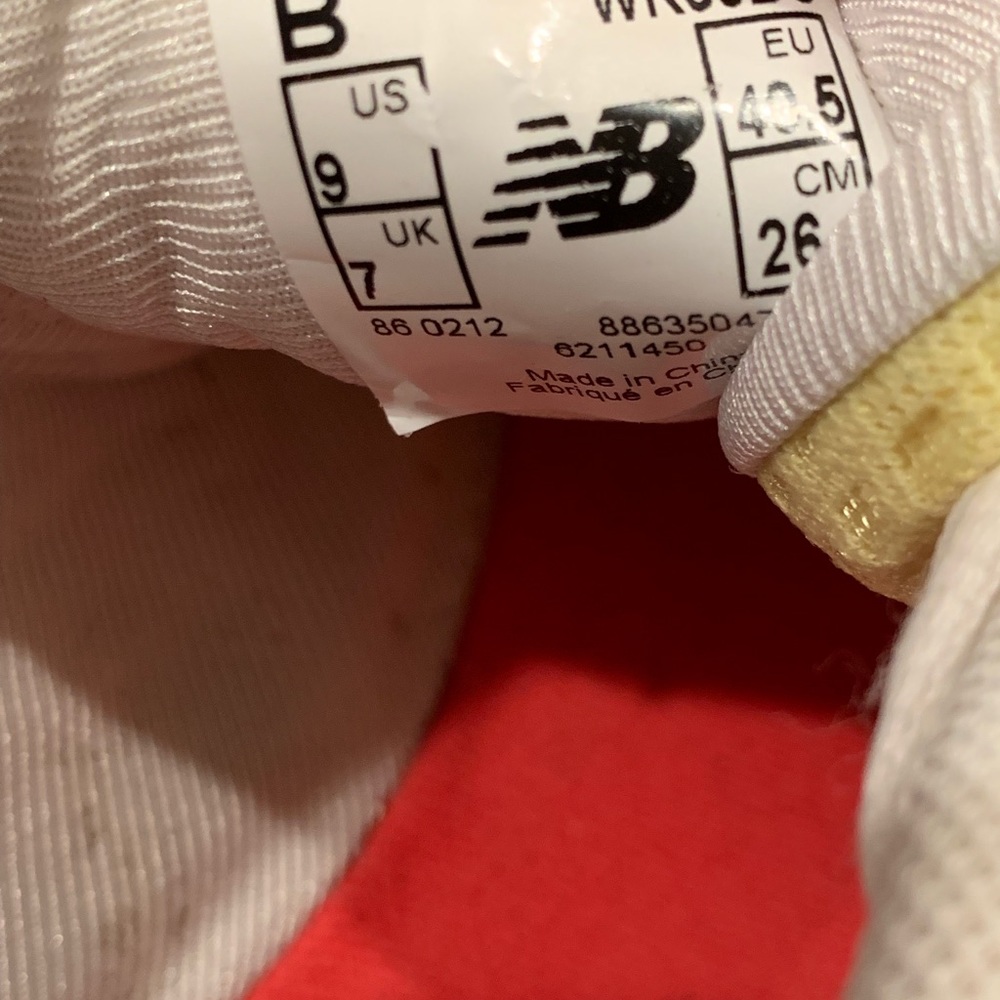 New Balances shoes - Picture 2 of 3